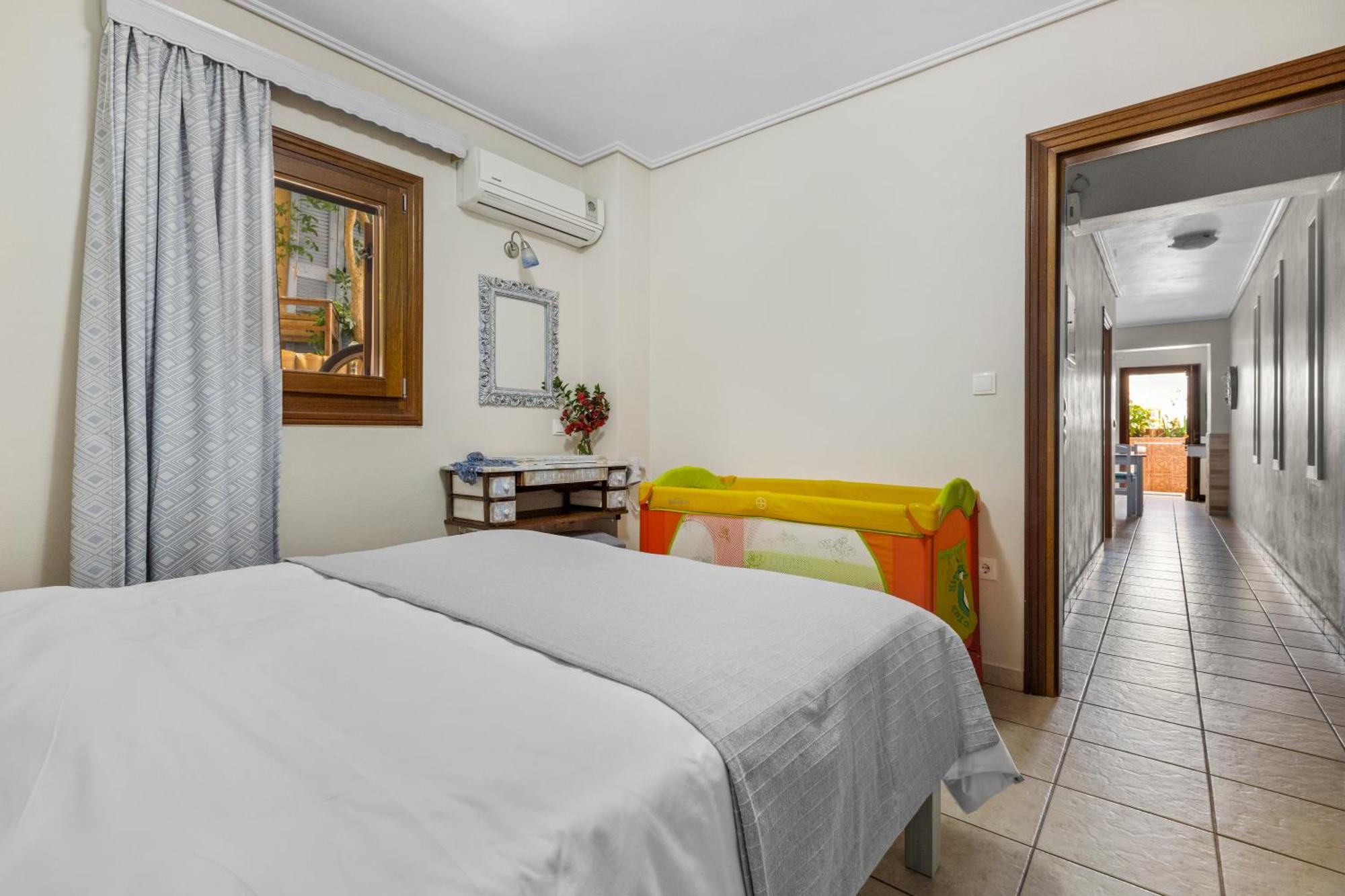 Spetses Center Comfy Apartment Luaran gambar
