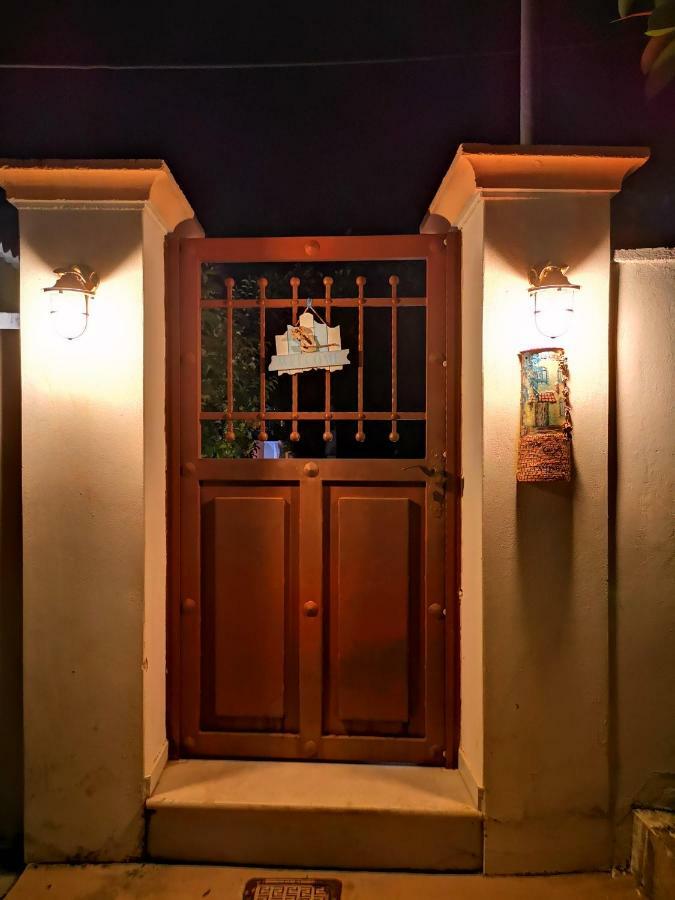 Spetses Center Comfy Apartment Luaran gambar